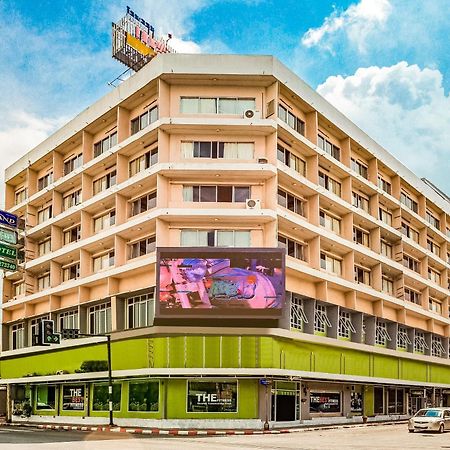 โอโย 441 แกรนด์ ธารา โฮเต็ล Hotel สุราษฎร์ธานี ภายนอก รูปภาพ