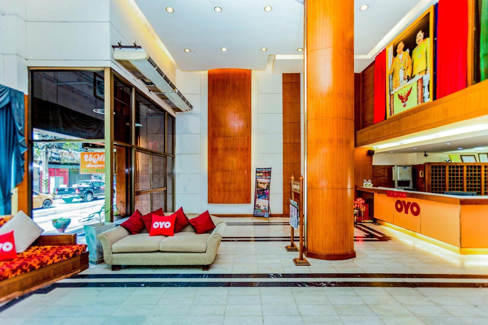โอโย 441 แกรนด์ ธารา โฮเต็ล Hotel สุราษฎร์ธานี ภายนอก รูปภาพ
