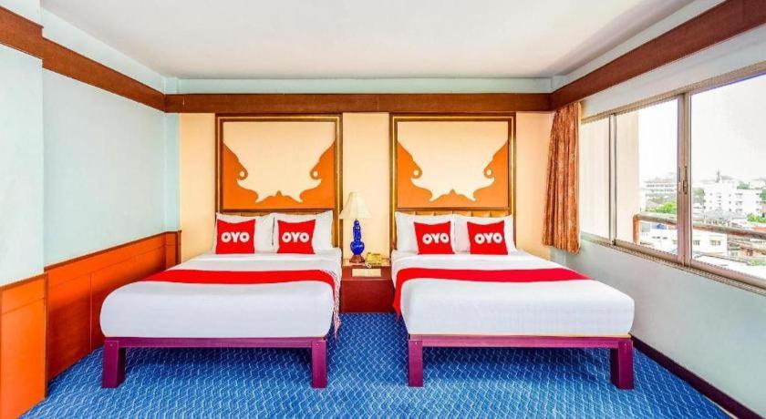 โอโย 441 แกรนด์ ธารา โฮเต็ล Hotel สุราษฎร์ธานี ภายนอก รูปภาพ