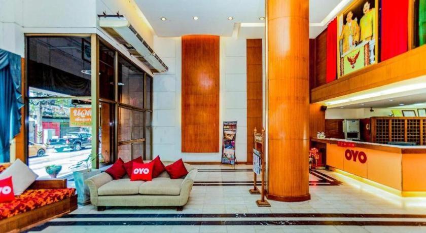 โอโย 441 แกรนด์ ธารา โฮเต็ล Hotel สุราษฎร์ธานี ภายนอก รูปภาพ